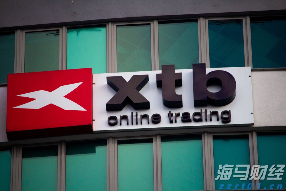 黑龙江省市场监管局党组成员、副局长刘猛检查中秋节市场消费品产品质量安全
